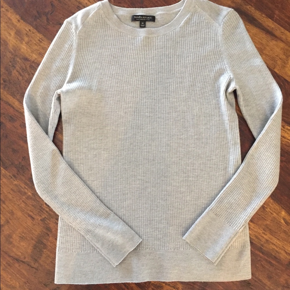Banana Republic murino wool sweater